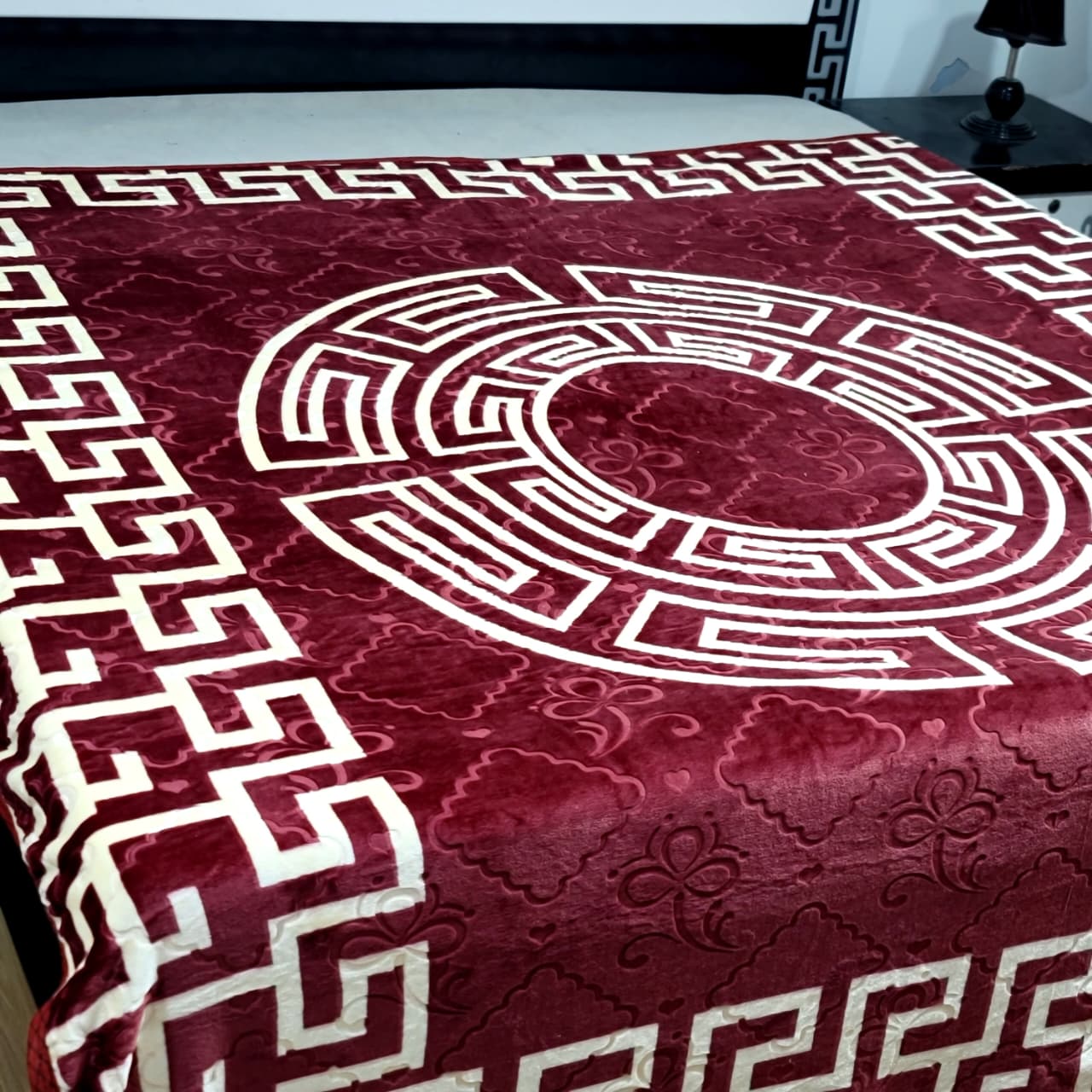 Single Side Embossed Ac Blanket